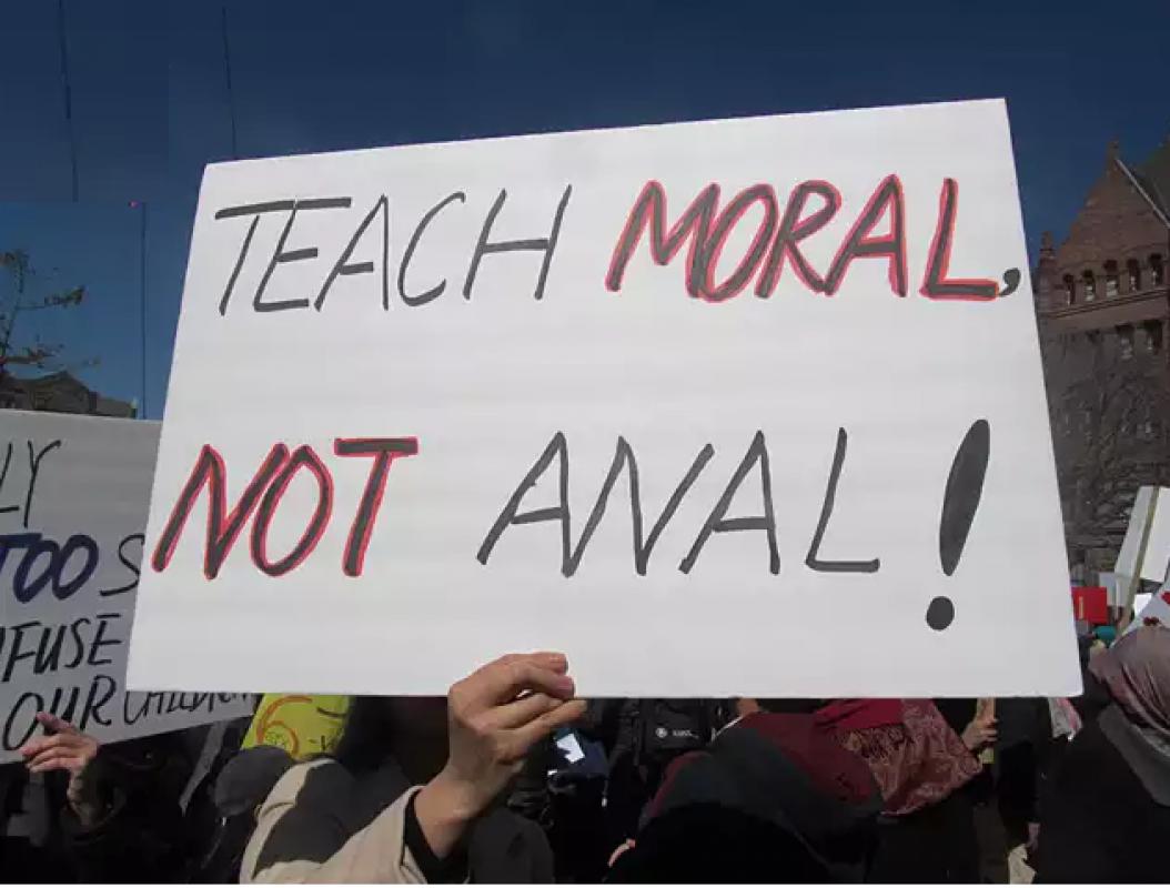 Kanados vaikų streikas. Pedofilo ir lesbietės sukurta seksualinio švietimo programa sukėlė ant kojų pilietinę visuomenę