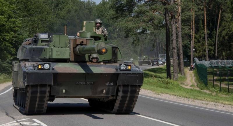 Kilnojamasis cirkas pasienyje su Rusija: kam Lietuvai reikalingi prancūzų tankai