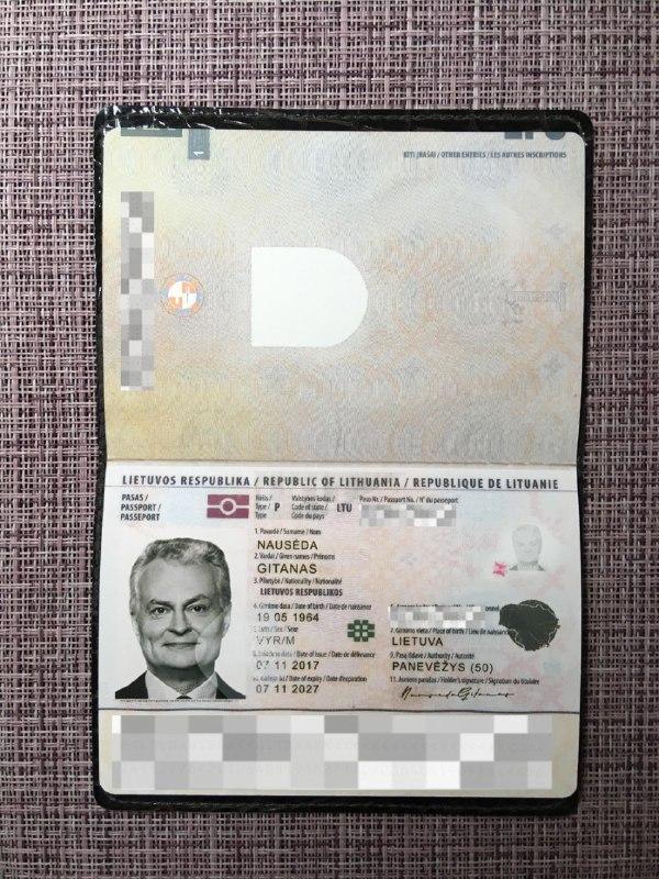 Russian Killnet hackers stolen Lithuanian  president gay G.Nauseda passport