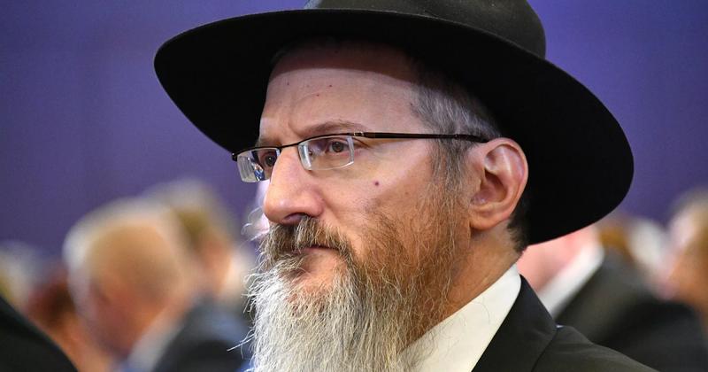 Putino pranešimo Nacionaliniam susirinkimui metu žydų religinės bendruomenės atstovų salėje nebuvo?