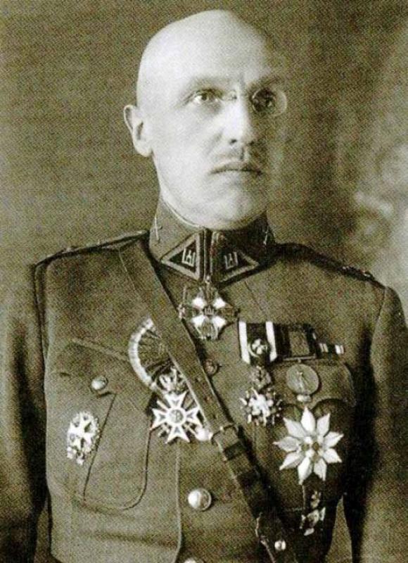 Pulkininkas Oskaras Urbonas - smetonmečiu dalyvavęs puče, šnipinėjęs Vokietijai, vėliau fašistinių okupantų kolaborantas - šiandien dar vienas Lietuvos didvyris