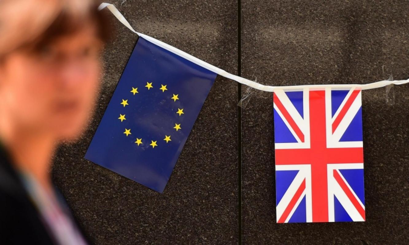 Britų spauda: nauja anglosaksų sajunga ketina sužlugdyti ES