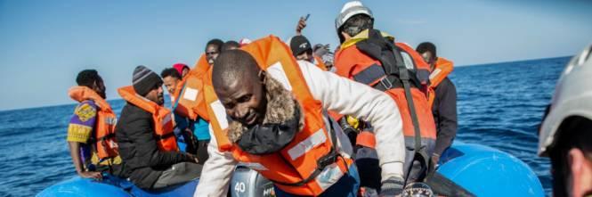 Organizuotas juodaodžių vežimas į Europą: jie tik sėdo į valtį prie Libijos krantų, o advokatas jau įteikė skundą teismui Strasbūre