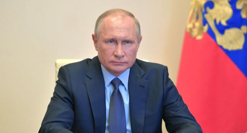 Vladimiras Putinas kreipėsi į rusus dėl koronaviruso