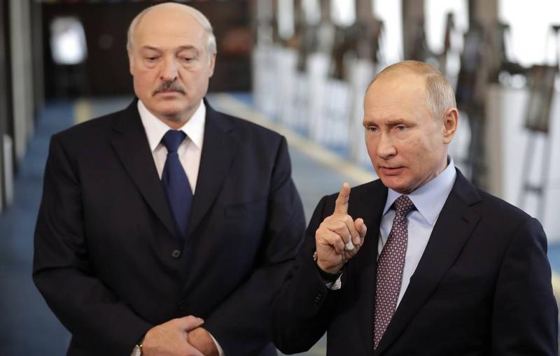 Už ką ir kaip Putinas baudžia Lukašenką?