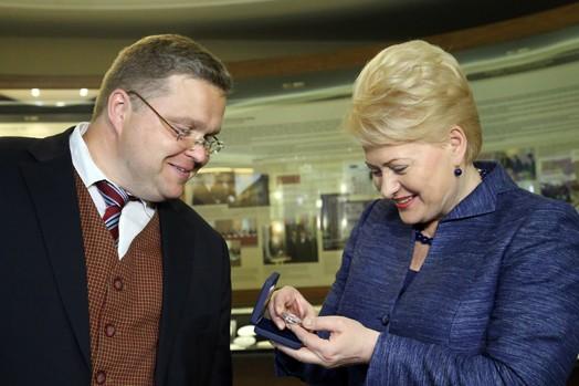 Europos CB neleido Lietuvai sumažinti V. Vasiliausko atlyginimo, kuris yra 7.161 Eur „į rankas“
