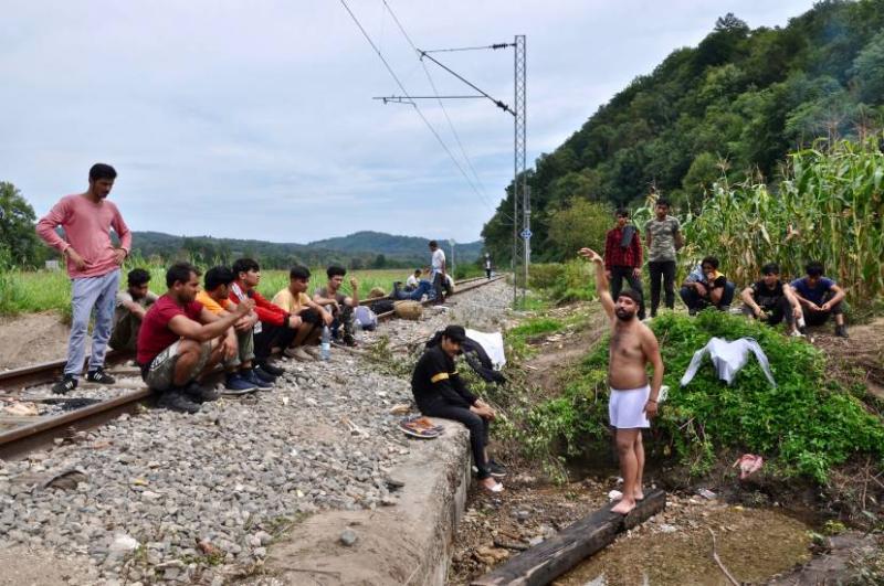 Vengrija: koronavirusinė isterija padeda kovoti su nelegalia imigracija