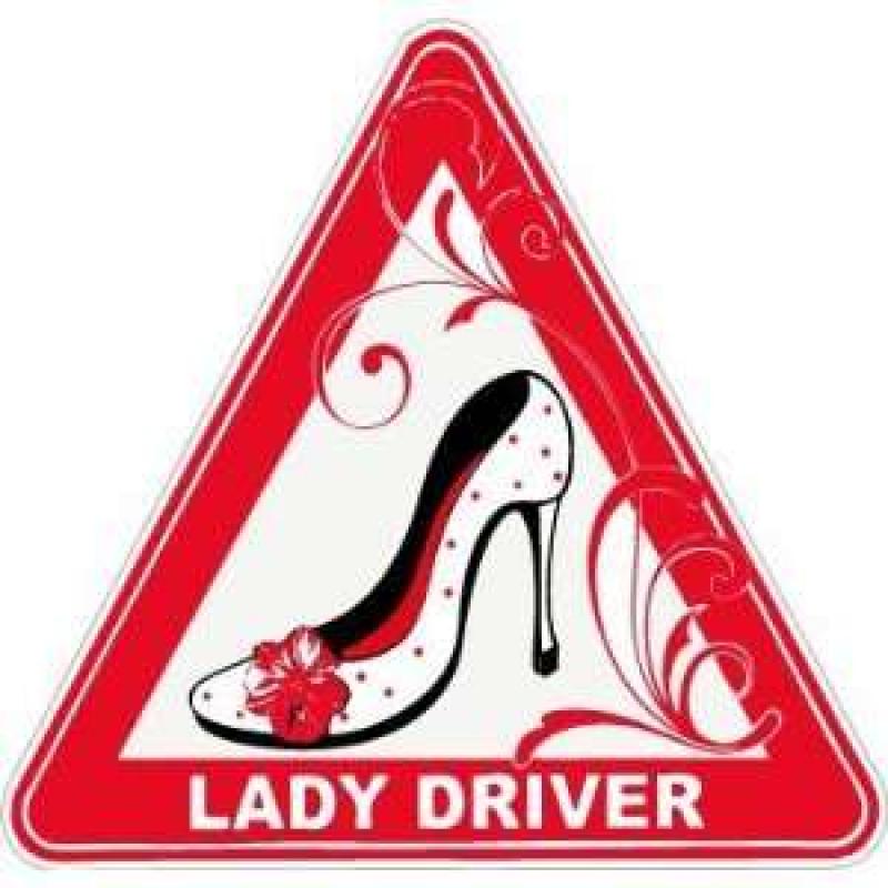 Mielos Moterys, už vairo - pasižymėkite savo automobilį!