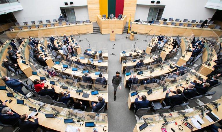 Seimas pritarė siūlymui sudaryti palankesnes sąlygas darbuotojų iš trečiųjų šalių perkėlimui į Lietuvą