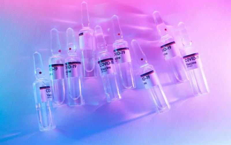 Į Lietuvą pristatyta 15,6 tūkst. „Spikevax“ vakcinos dozių turi dar labiau priartinti prie bandos imuniteto