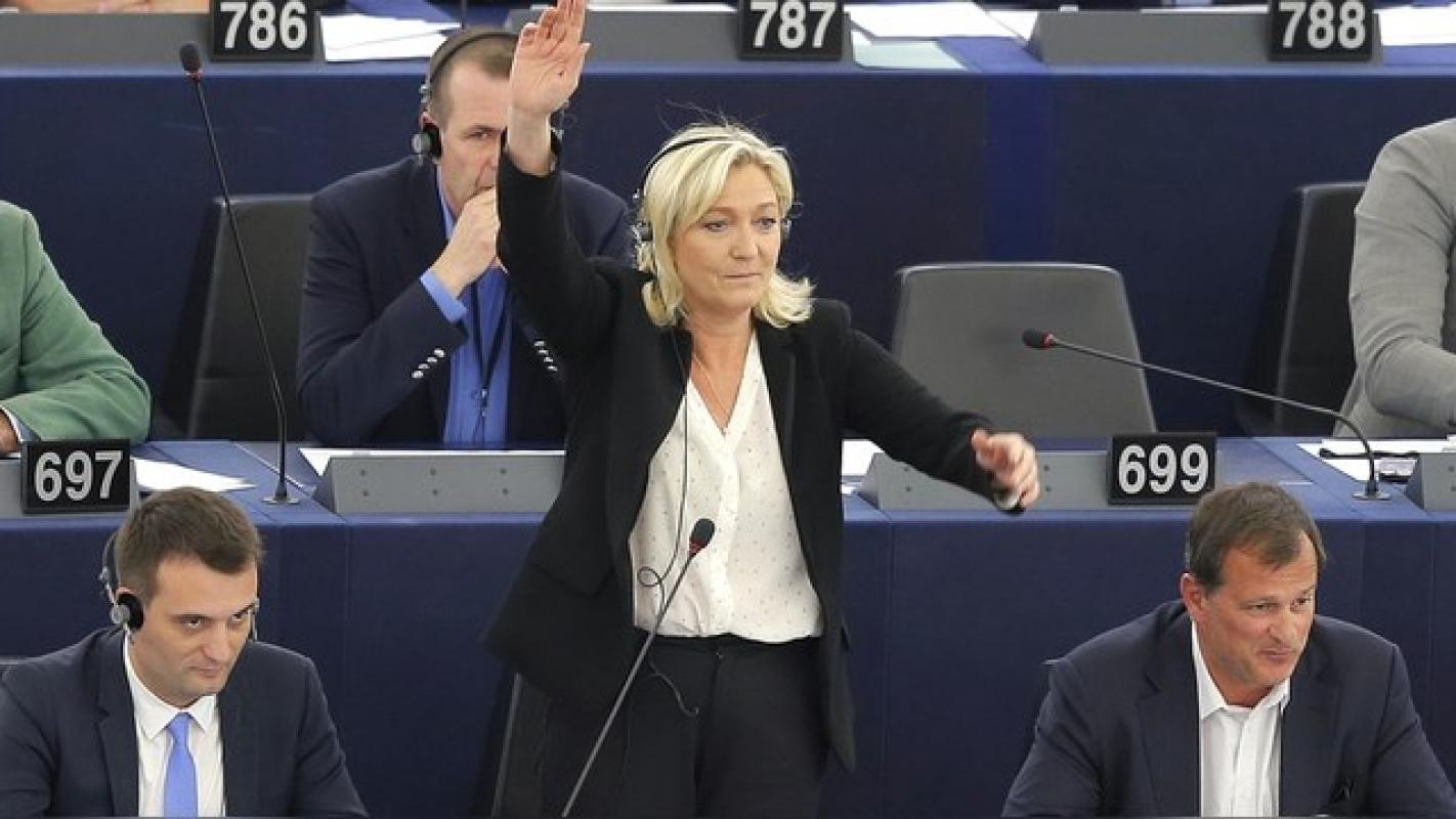 Marin Le Pen: Prancūzijai laikas pradėti bendradarbiauti su Asadu