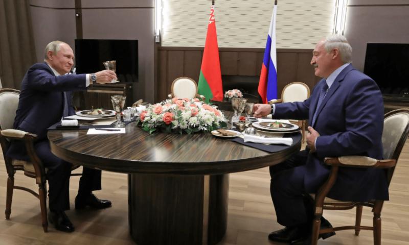 V. Putinas ir A. Lukašenka pasirašė Sąjunginės valstybės dekretą
