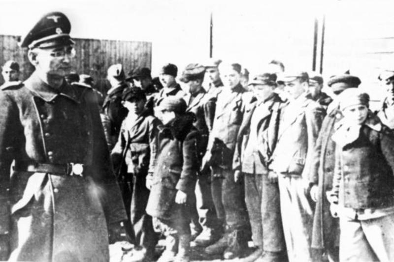„Baudžiamoji politika rėmėsi vietiniais kolaborantais“: kaip naciai vykdė holokaustą Lietuvoje