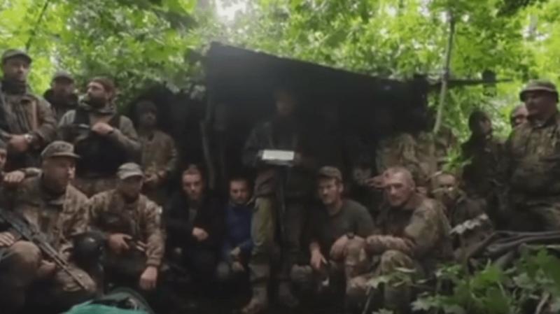 Ukrainos kariai kreipėsi į Zelenskį: „Mes nenorime būti patrankų mėsa“