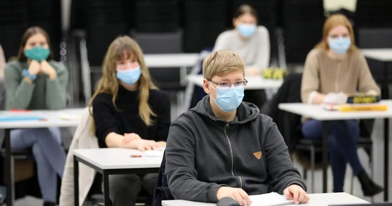 Vokietijos vyriausybės ekspertas: privalomos kaukės mokyklose buvo neveiksmingos