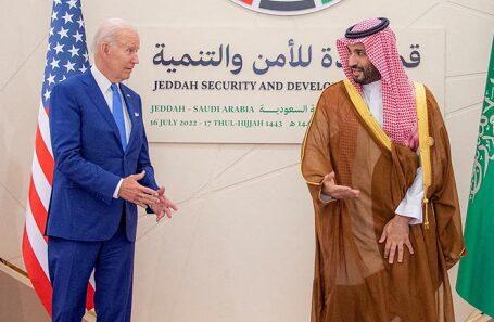 Saudo Arabija prisidėjo prie antivakarietiško aljanso prieš vieną dieną iki atvykstant Baidenui