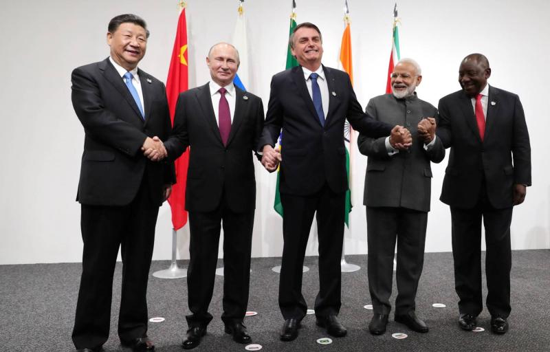 BRICS šalys nori atimti iš JAV vienvaldystę