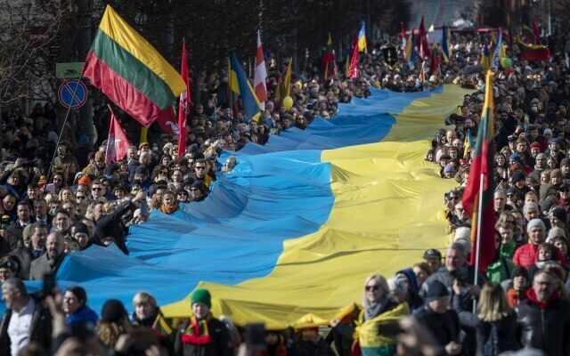 Pribaltika ir Ukraina viena kitą moko spalvų haliucinacijų