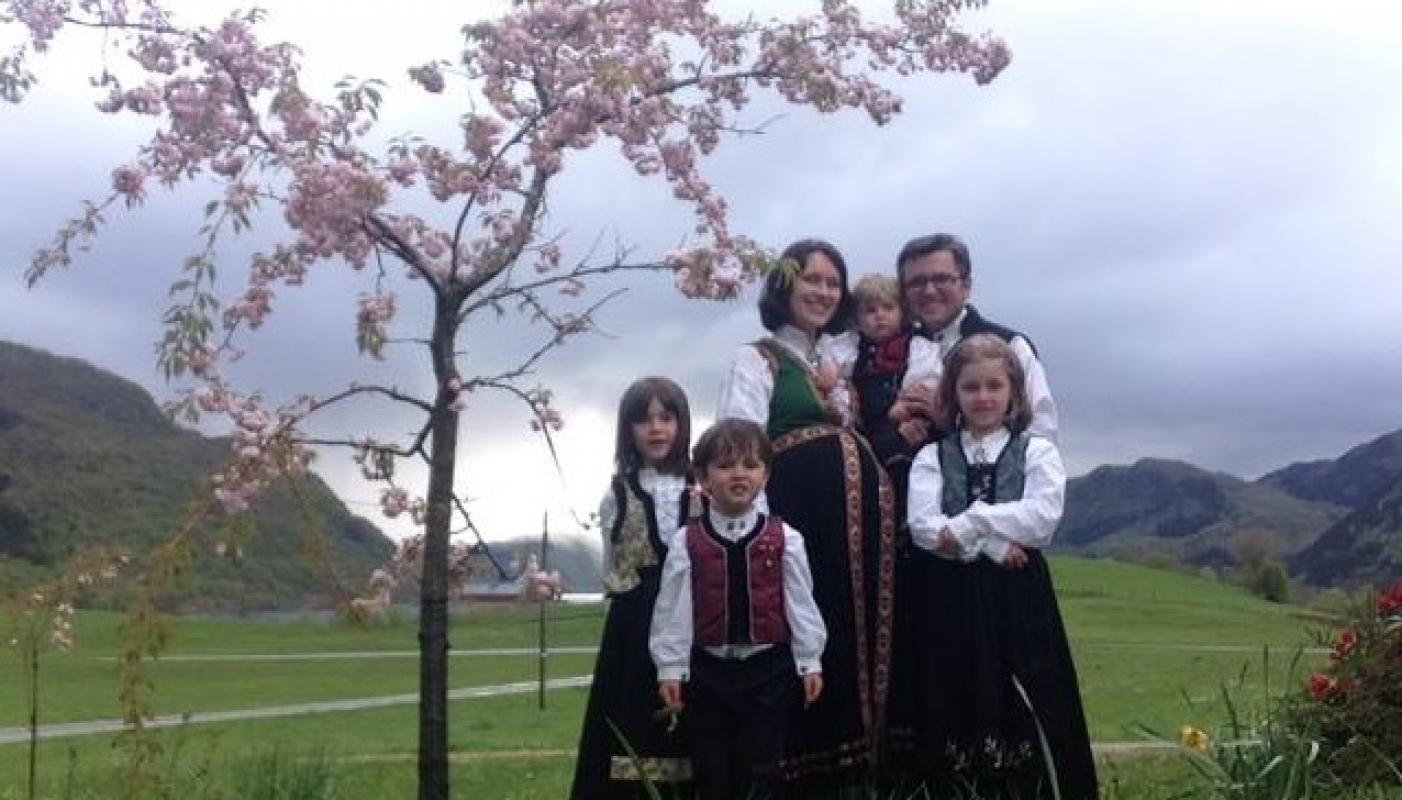 Apkaltinusi „krikščioniška indoktrinacija“ Norvegijos vyriausybė iš šeimos atėmė penkis vaikus