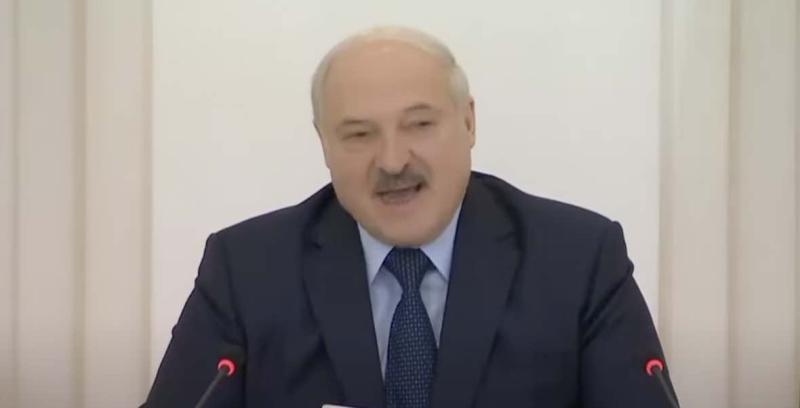 Lukašenka peržengė raudoną liniją baltarusių tautos atžvilgiu – uždraudė didinti kainas!