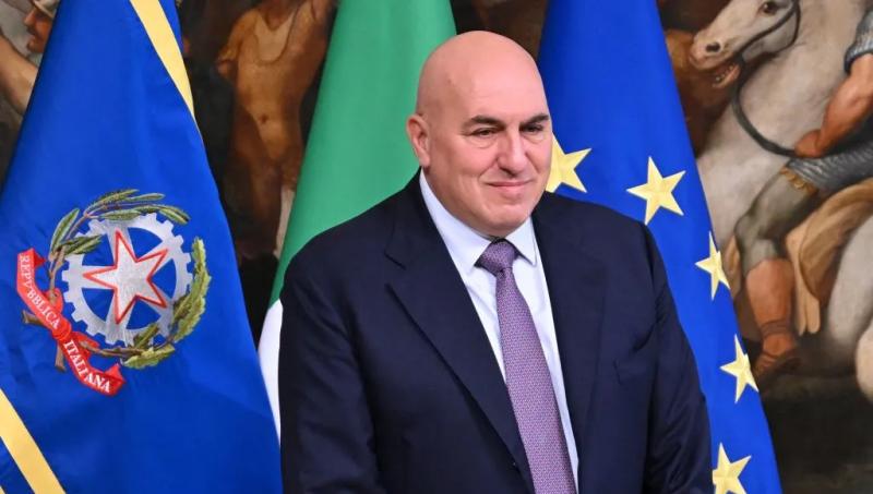 Italija stabdo ginklų tiekimą Ukrainai