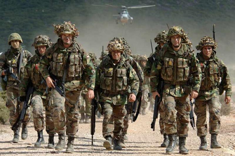 Minkštosios galios neužtenka: NATO ketina pakeisti savo karių ir ginkluotės Europoje strategiją