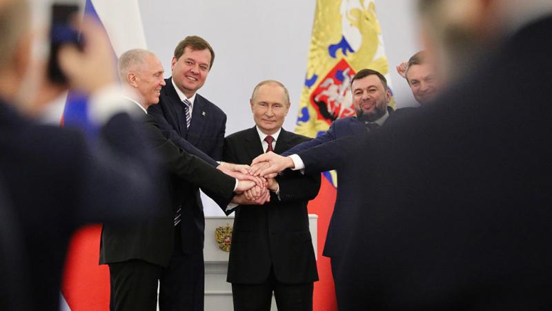 Prieš metus Vladimiras Putinas pasirašė dekretą dėl DLR ir LLR pripažinimo