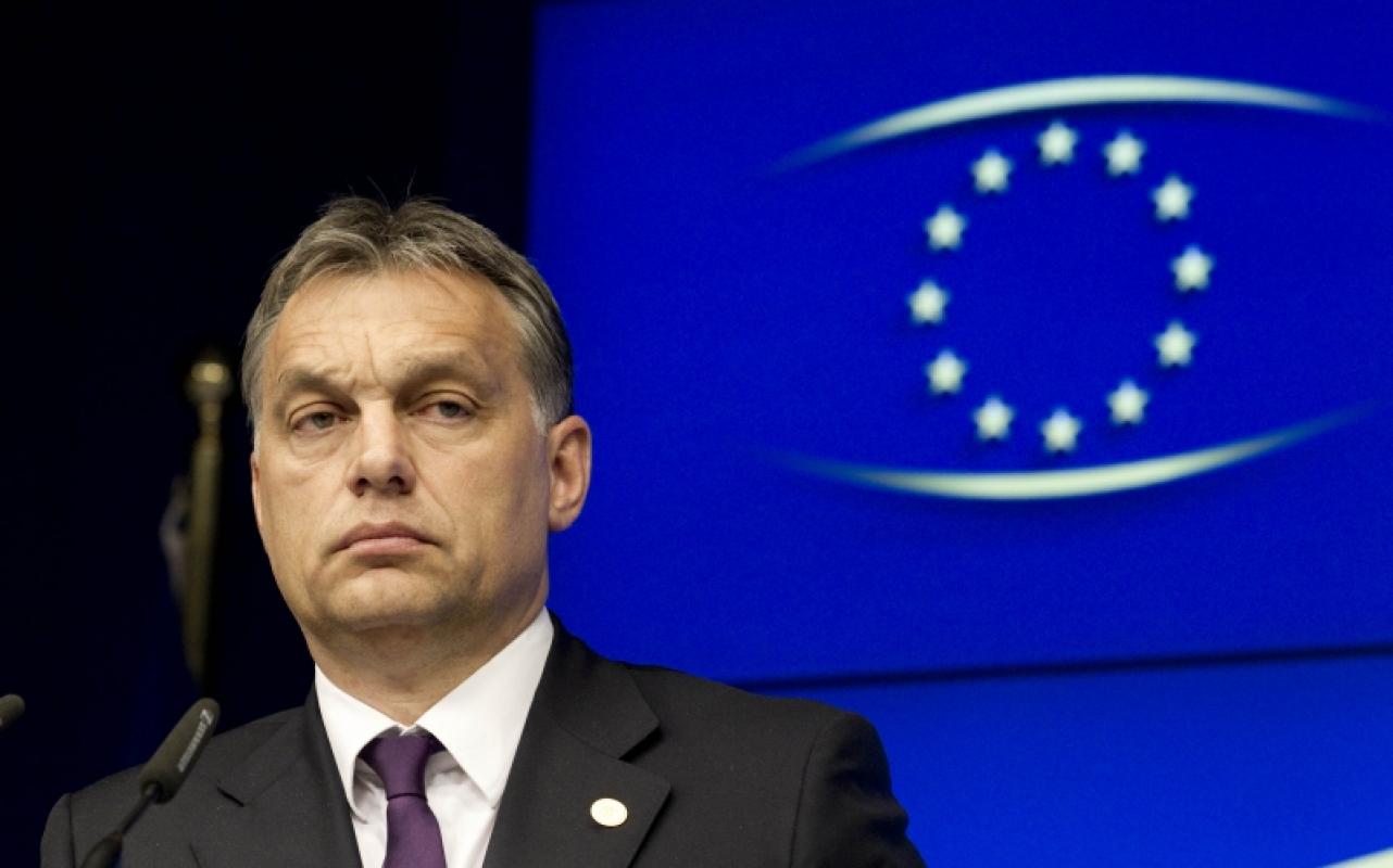 V. Orbanas: ES vadovai gali, bet nenori sustabdyti migrantų srauto, todėl Briuselis turi būti sustabdytas