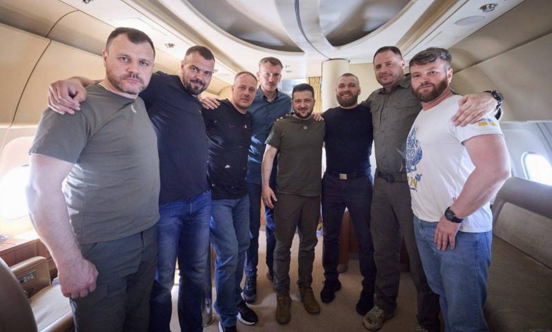 „Azov“ vadai jau Ukrainoje