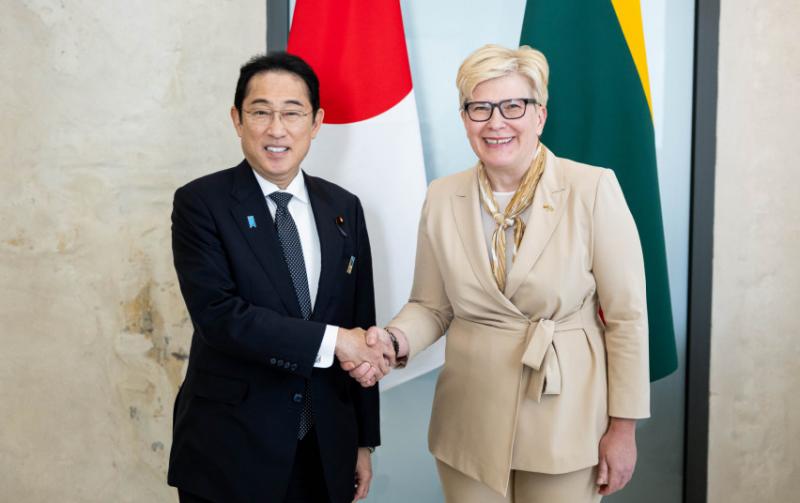 Šimonytė su Japonijos premjeru aptarė Ukrainą ir kitus svarbiausius geopolitinius klausimus