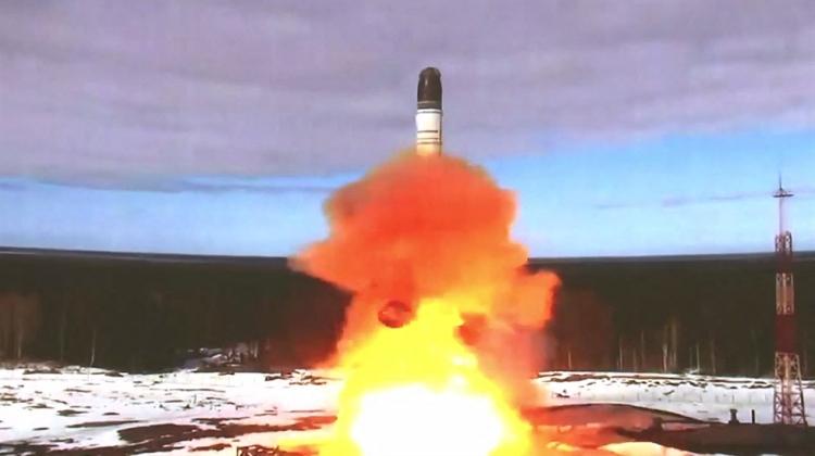 Pindostano žurnalas MWM: viena Rusijos raketa „Sarmat“ gali nušluoti teritoriją, didesnę nei Teksasas