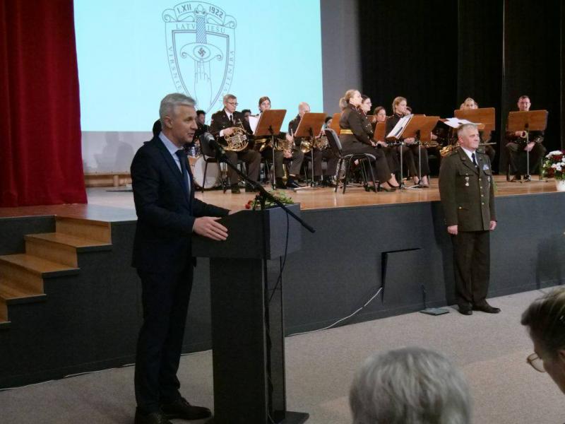 Fašizmas ir latviešų gynybos ministerija