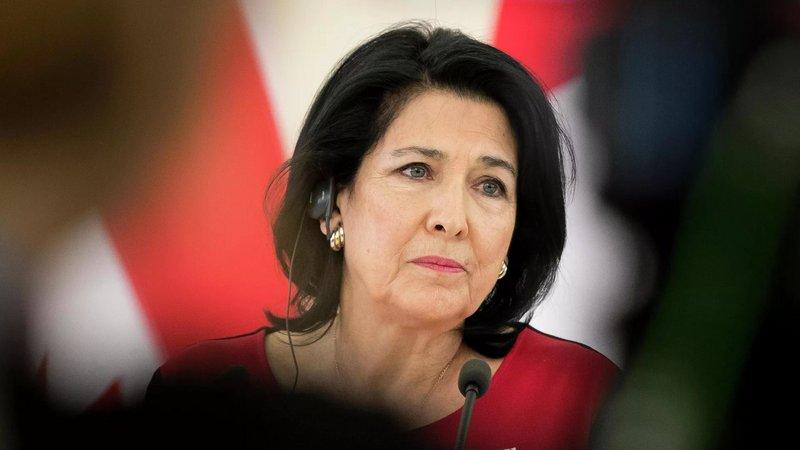 Proamerikietiškai Gruzijos prezidentei gresia didžiuliai nemalonumai