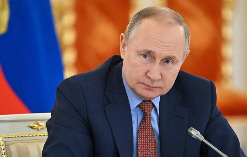 “Dünya”: Putinas davė signalą apie galimą konflikto Ukrainoje pabaigą
