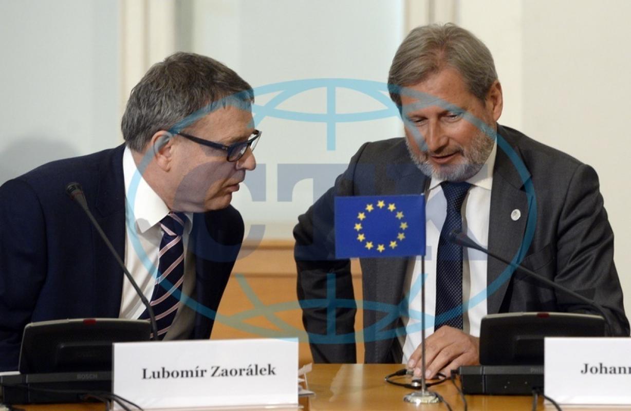 Europos komisija prajuokino ir užpykdė Višegrado valstybių grupę