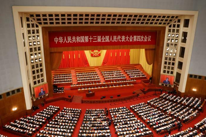 Kinijos komunistų partija nusprendė valdyti centrinį banką. V.Katasonovas