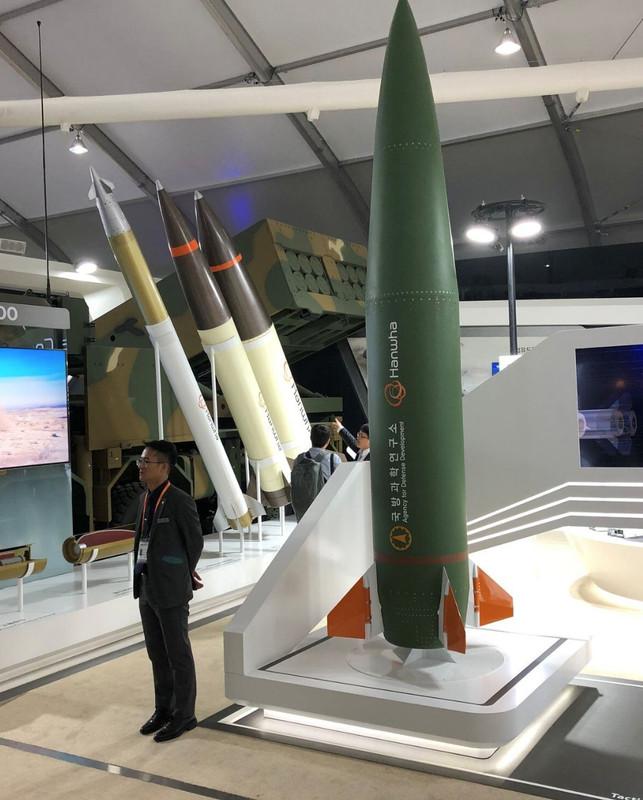 Ligotas Kauno hipsteris brokija Šiaurės Korėjos gamybos balistines raketas