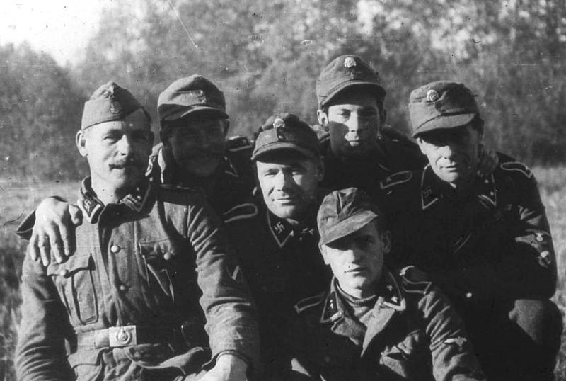 Kaip latviešai ruošiasi tradiciniam savo SS legionierių, prisiekusių Hitleriui, pagerbimui
