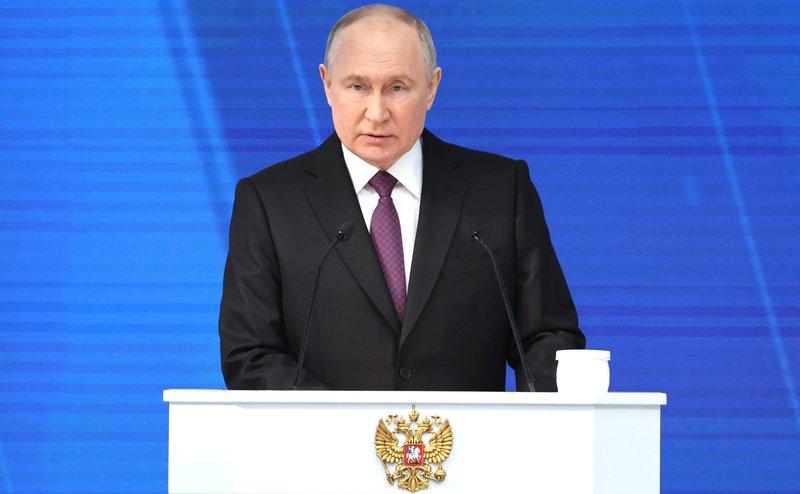 Putinas nurodė iki 2030 m. sumažinti importo dalį iki 17 proc. BVP