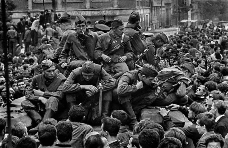 1968 metų fašistų sukilimas Čekoslovakijoje. Paralelės