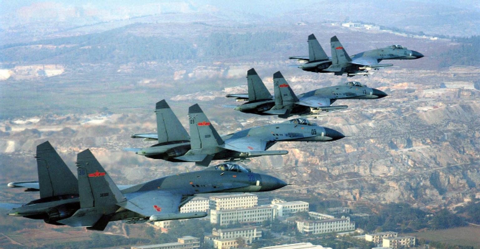 Rusija vėl parduoda Kinijai naikintuvus – dabar be plagiato