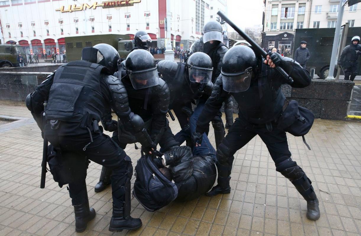 Minske sulaikyta šimtai protesto dalyvių