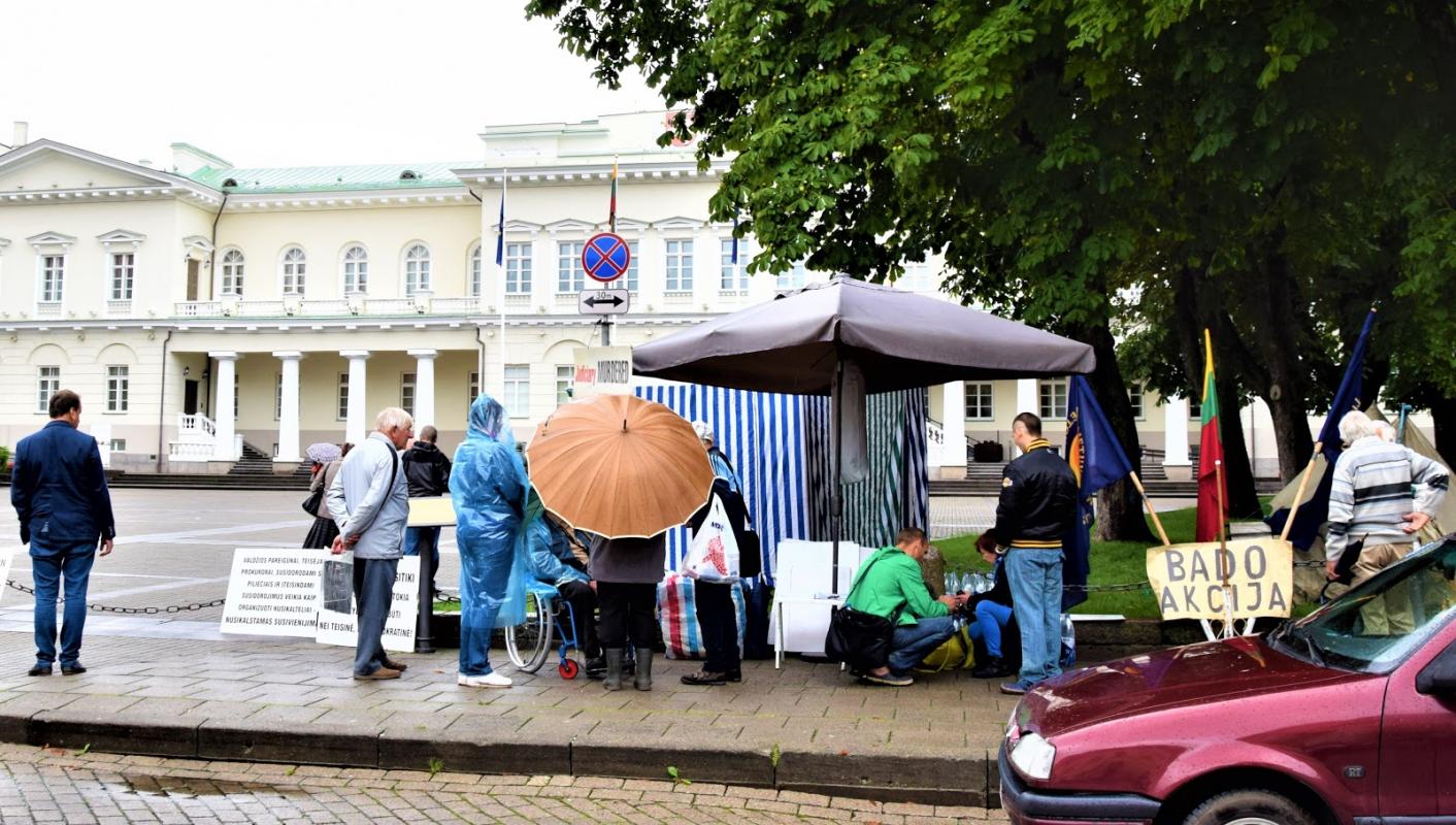 Vilniuje – bado akcija prieš valdžios savivalę ir teisinį nihilizmą