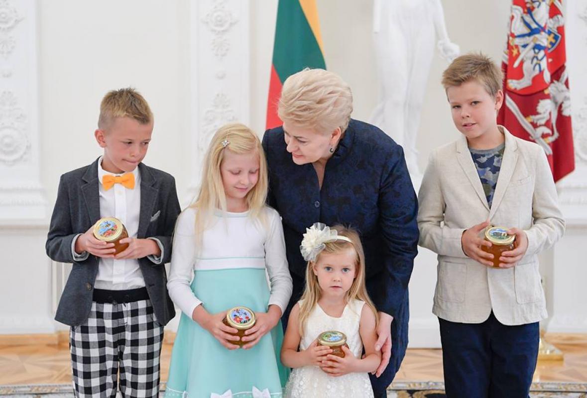 „Sodra“, pilietiškumas, šešėlinė ekonomika ir D.Grybauskaitės „globa“