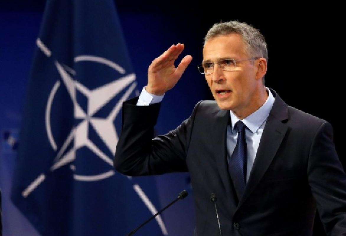 Trampas išlups iš NATO sąjungininkų viską iki kapeikos