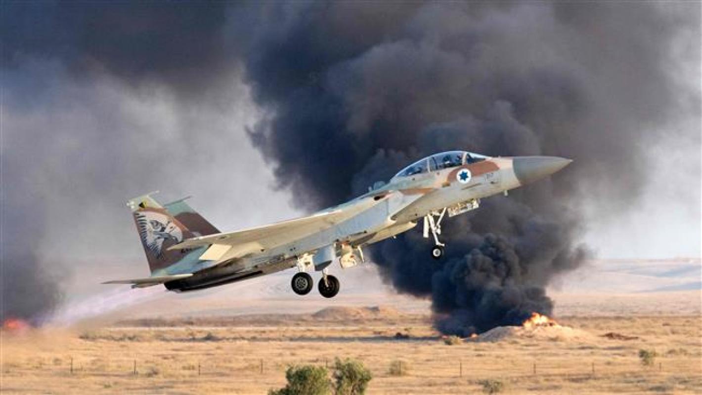 Izraelio karinė aviacija smogė taikiniams Sirijoje
