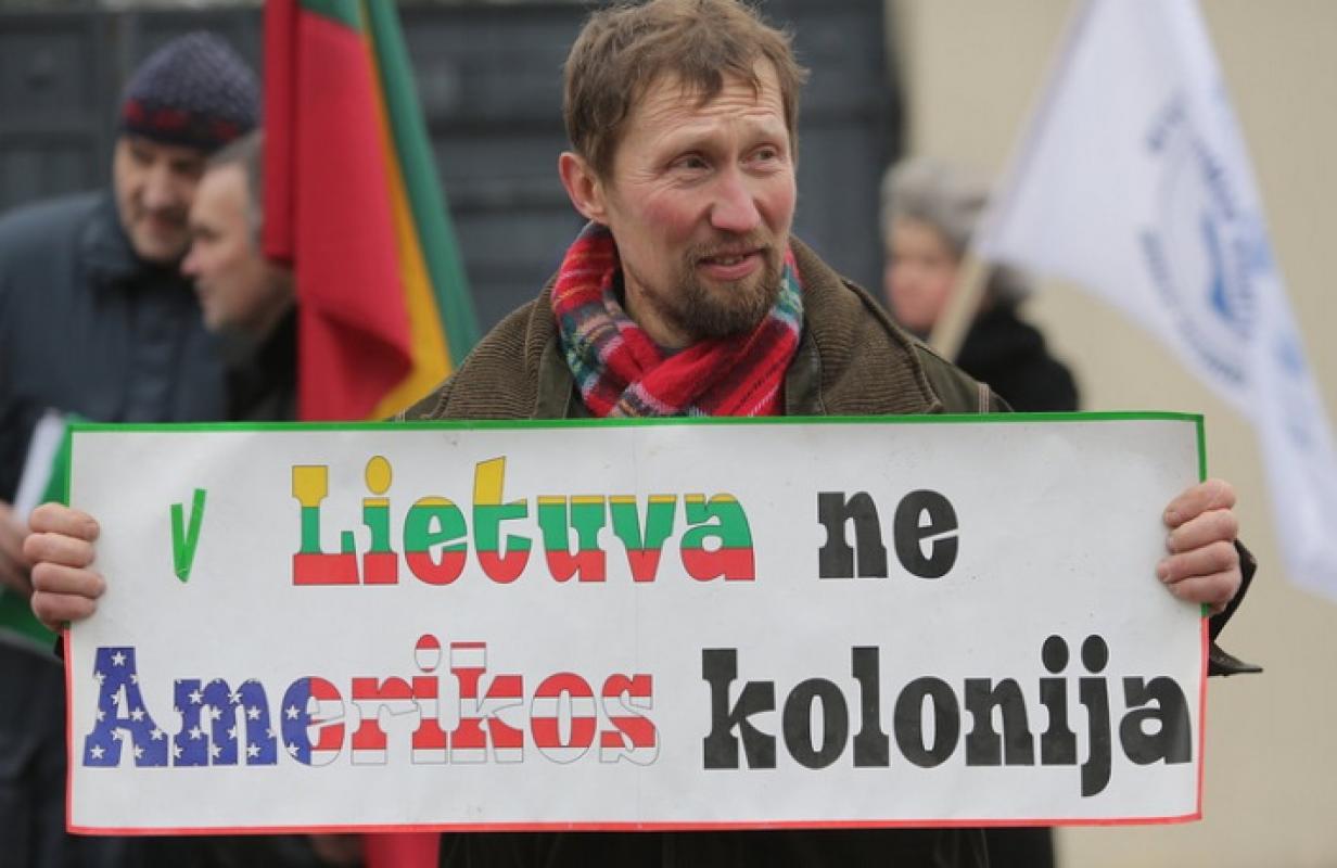 Trečiasis Pasaulinis karas – Politinis persekiojimas Lietuvoje